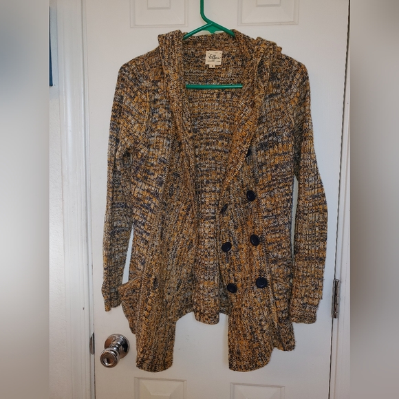 Effeic Sweater - Picture 4 of 6